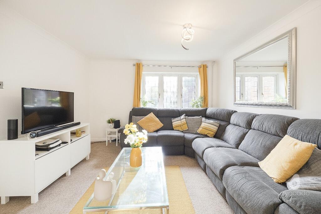 Emmets Nest, Binfield, Berkshire RG42 photo 2