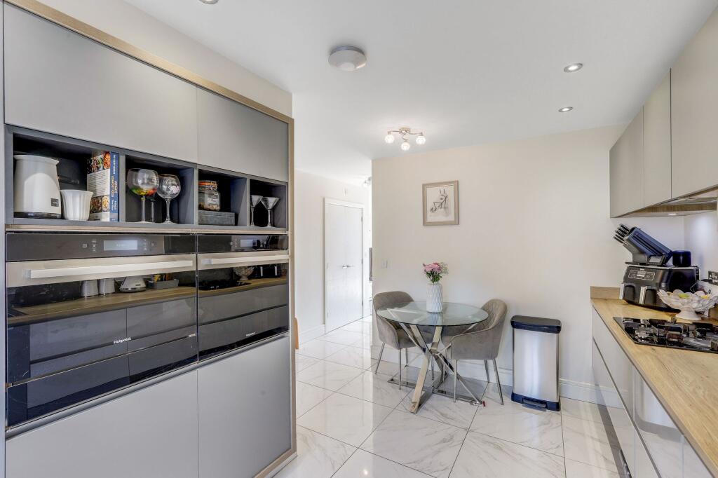 House in Nottingham - View 5