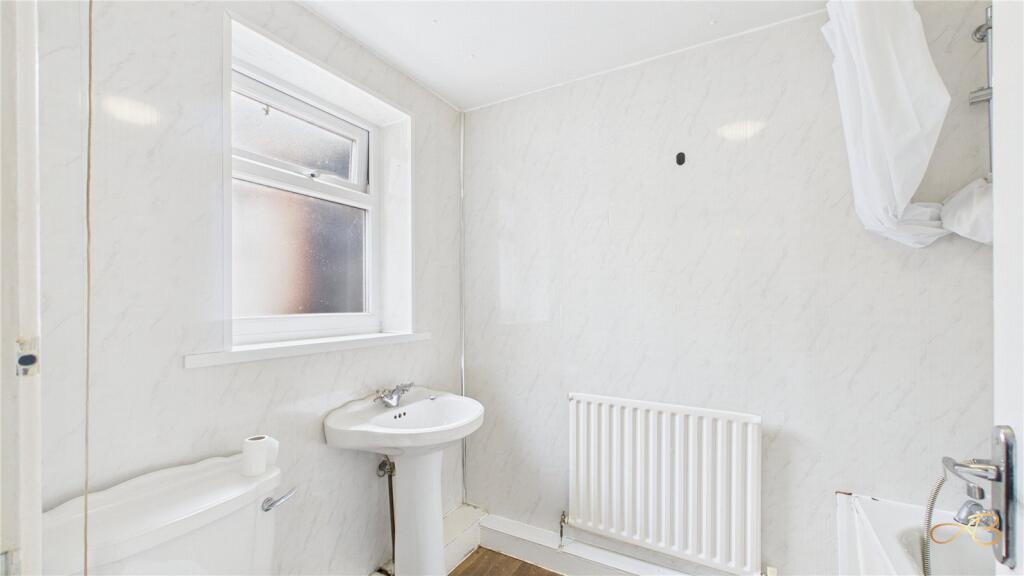 Clarendon Road, Middlesbrough, North Yorkshire, TS1 - View 4