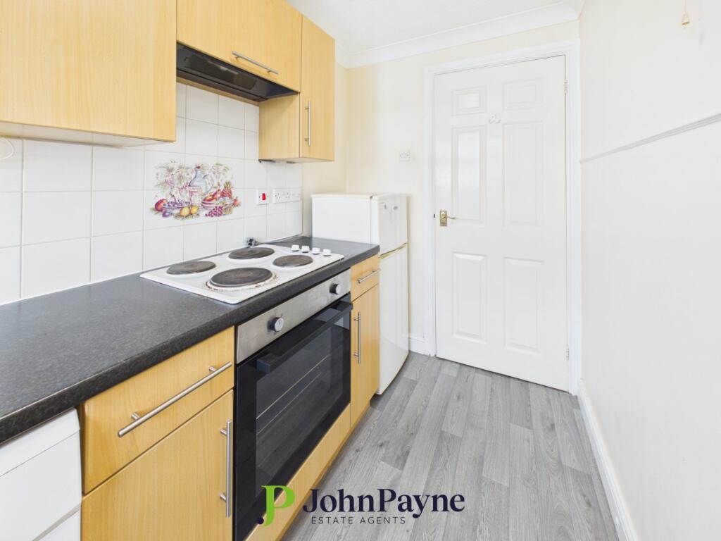 Apartment in Coventry, Earlsdon - More