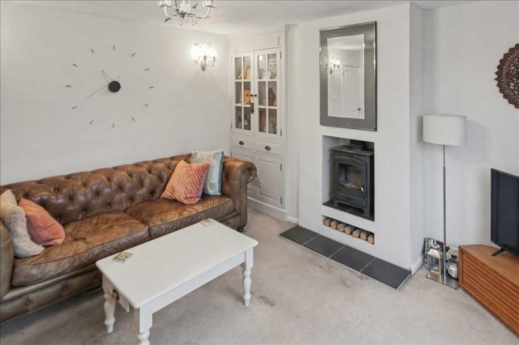 Queens Drive, Nuthall, Nottingham photo 3