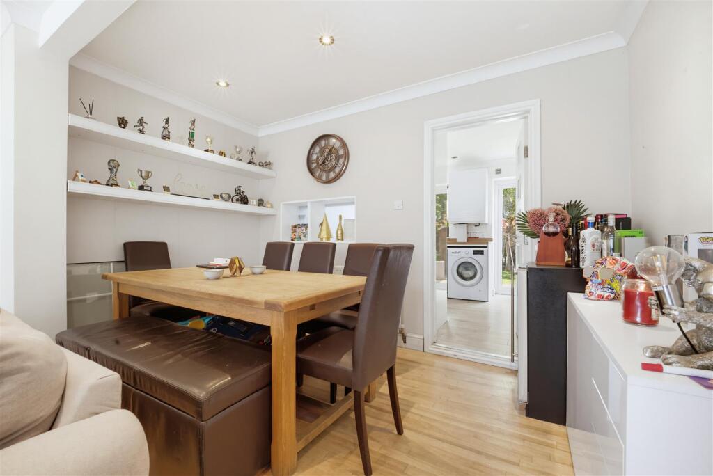 House in London - View 4