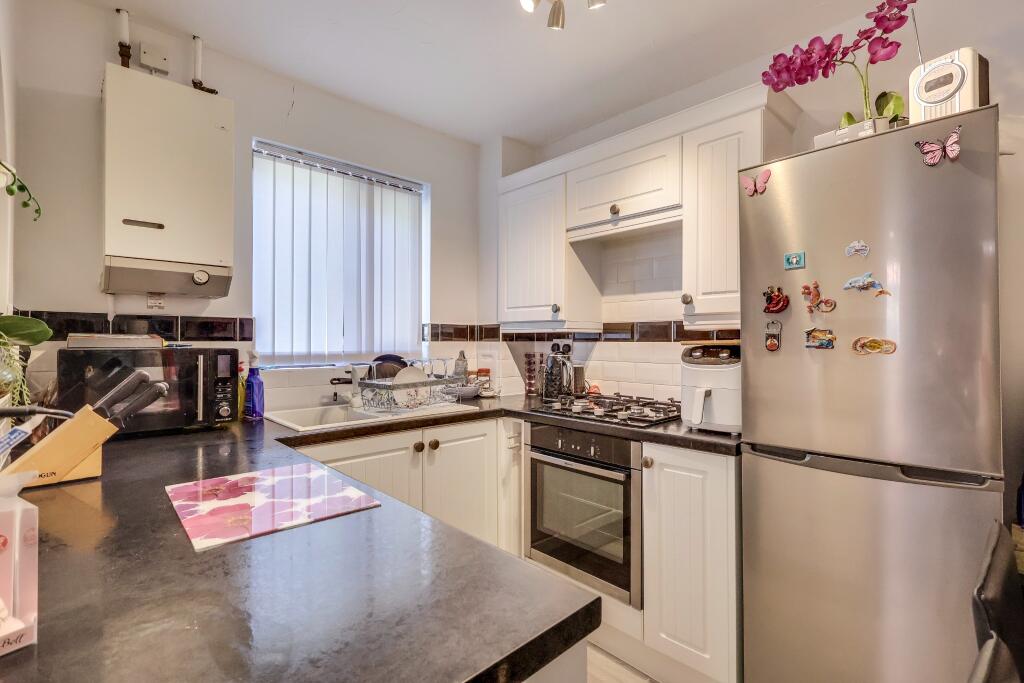 Bracklesham Close, Sholing photo 4