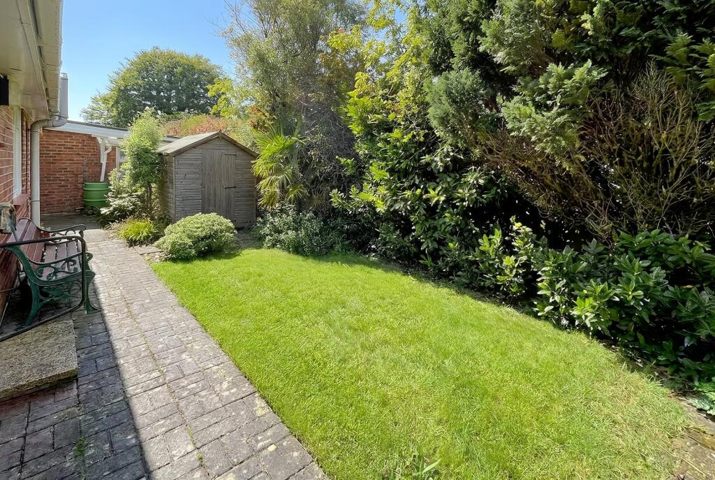 Bay Trees Close, East Preston, Littlehampton, West Sussex photo 5