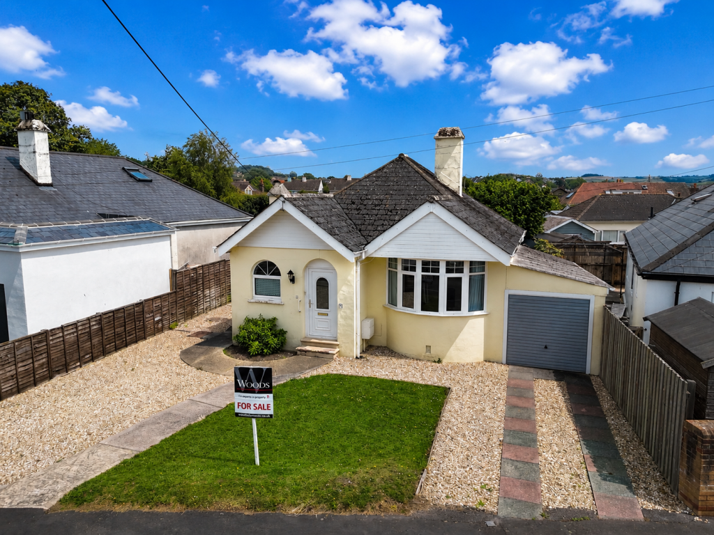 Main image of property: Greenbank Avenue, Kingsteignton, Newton Abbot