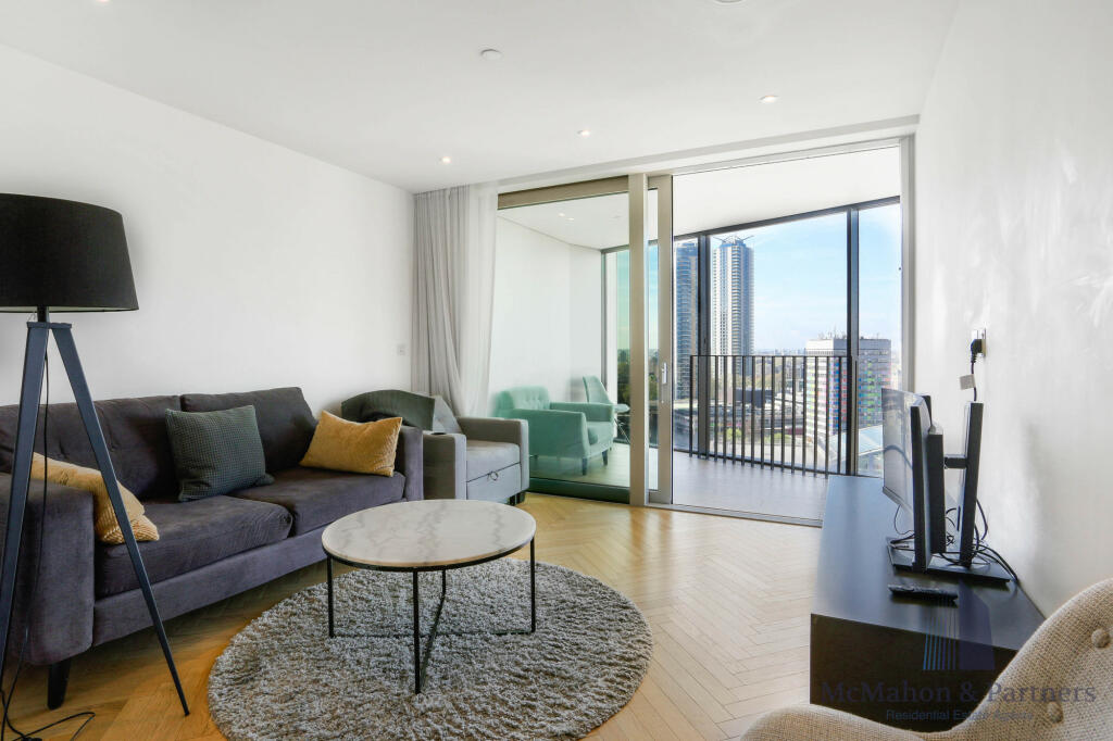 1-bed flat on 251 Southwark Bridge Road, Elephant And Castle, London, SE1, £625,000