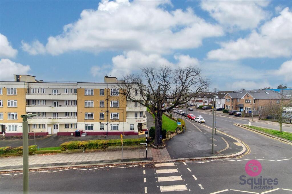 Apartment in London - View 3