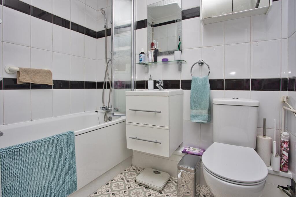 Apartment in Folkestone, East Cliff - More