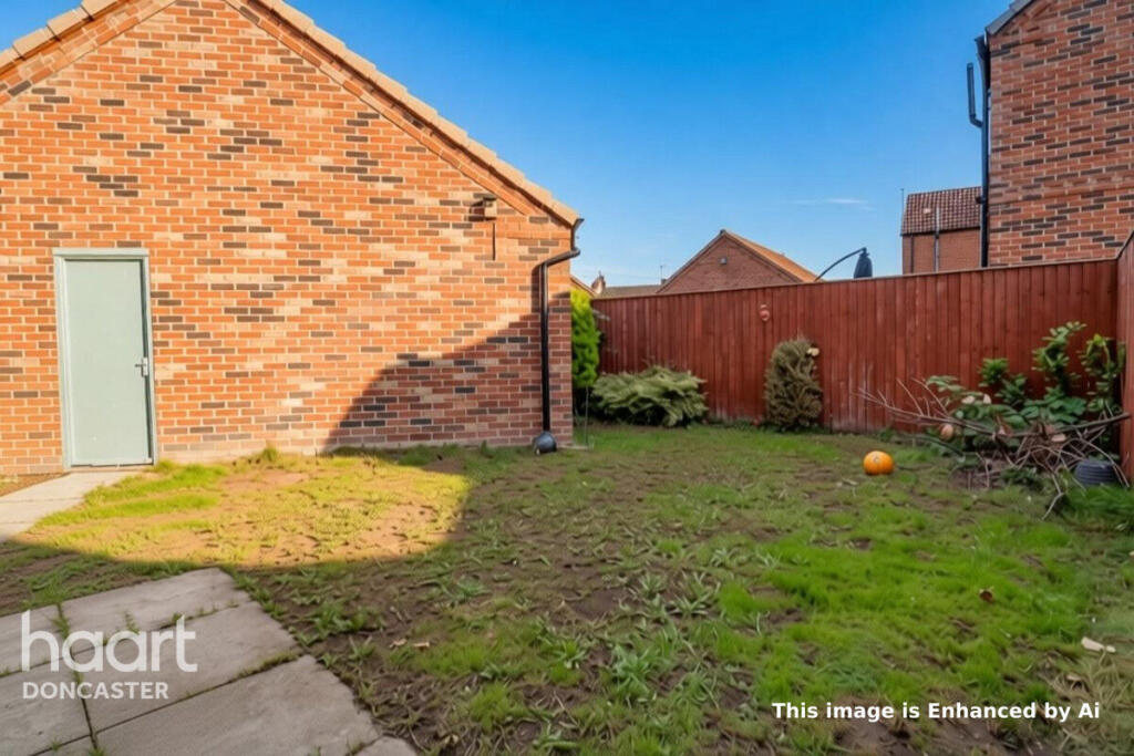 House in Doncaster, Stainforth - View 4