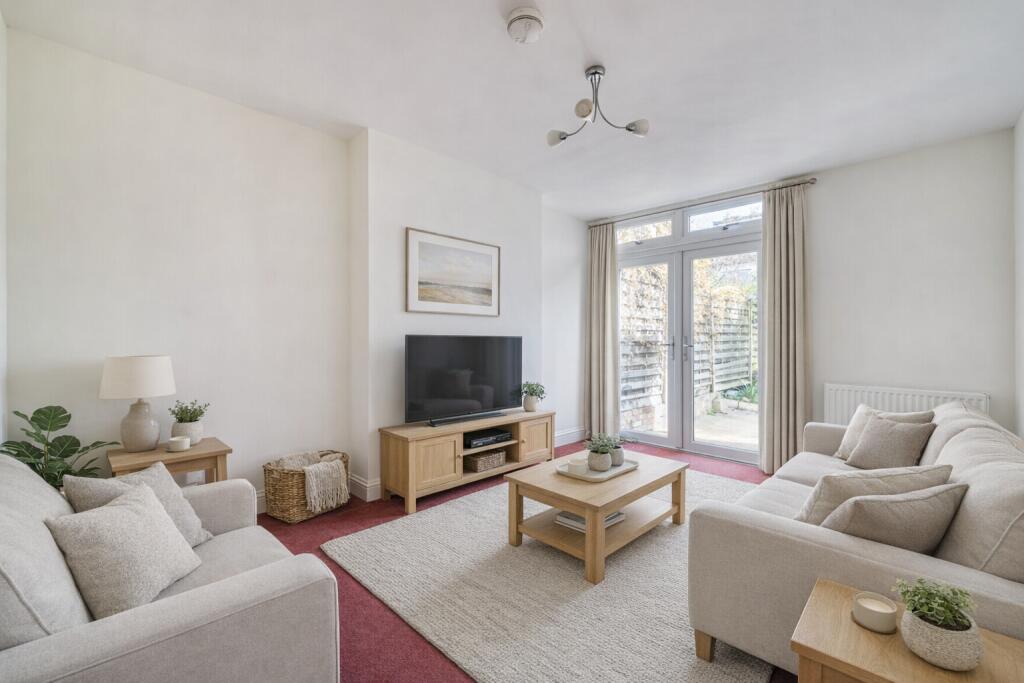 Apartment in London, Lonesome, Mitcham - View 2