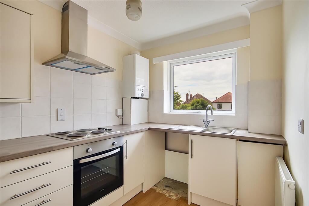 Apartment in Brighton - View 2