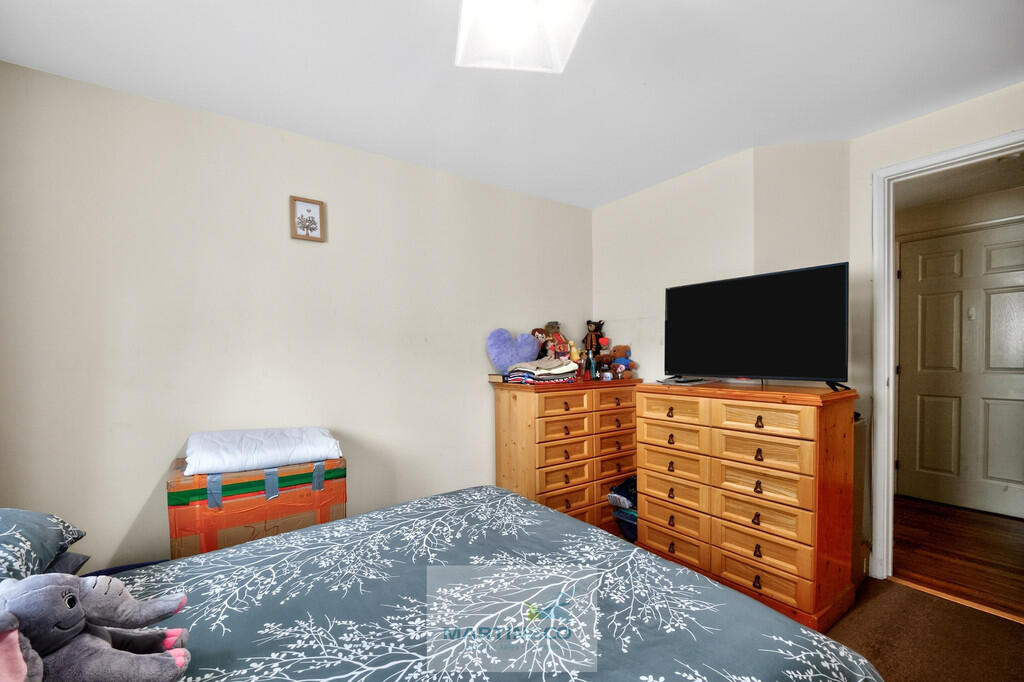 Apartment in Welwyn Hatfield, Hertfordshire - View 5