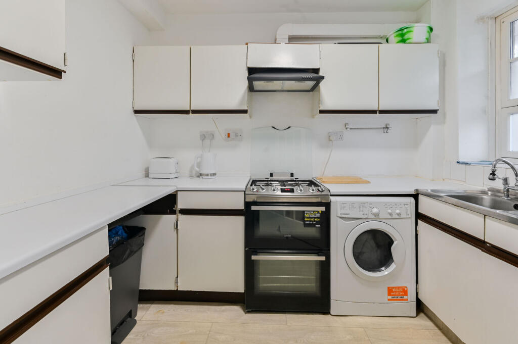Apartment in London - View 3