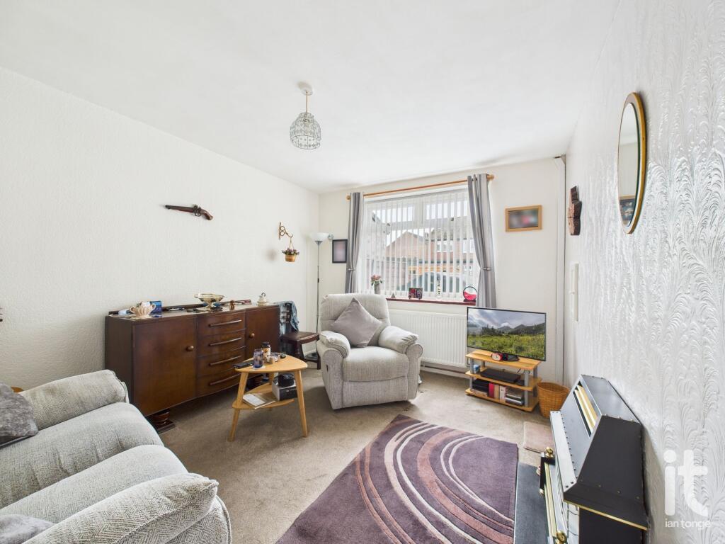 Montagu Road,  Offerton, Stockport, SK2 - More