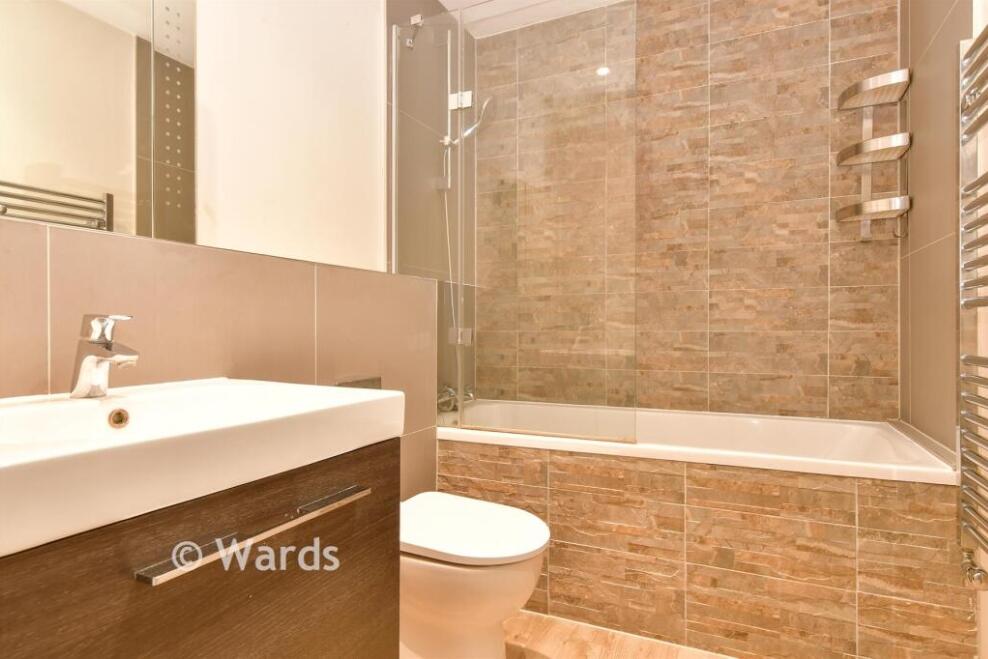 House in Dartford - More
