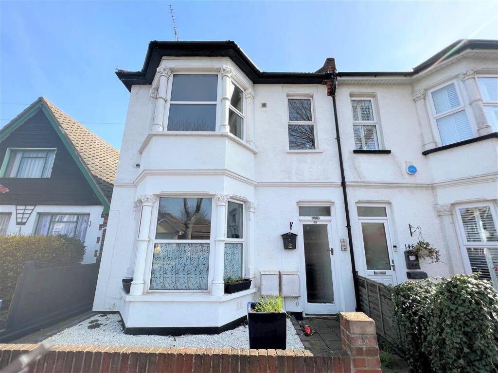Main image of property: Southsea Avenue, Leigh-On-Sea