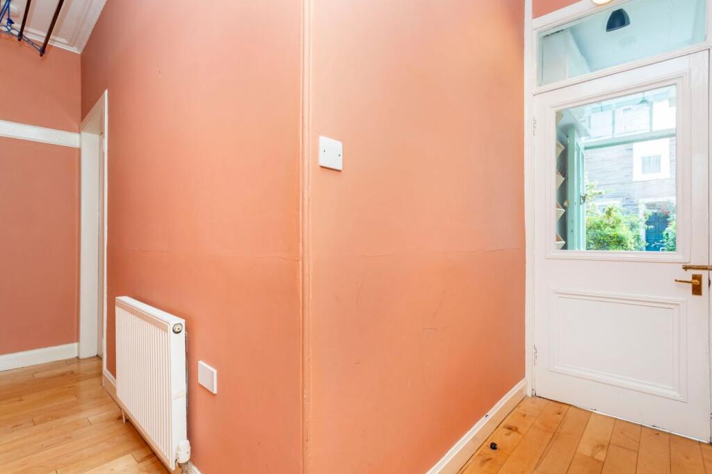 Apartment in Edinburgh - View 2