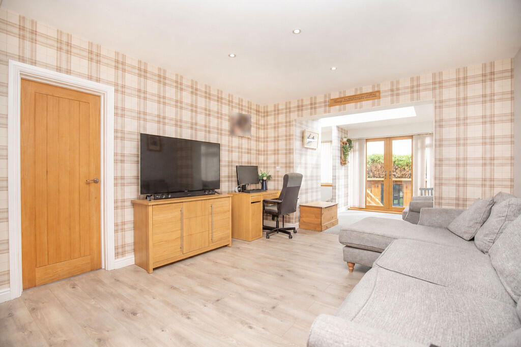 House in North Warwickshire, Polesworth CP - View 5