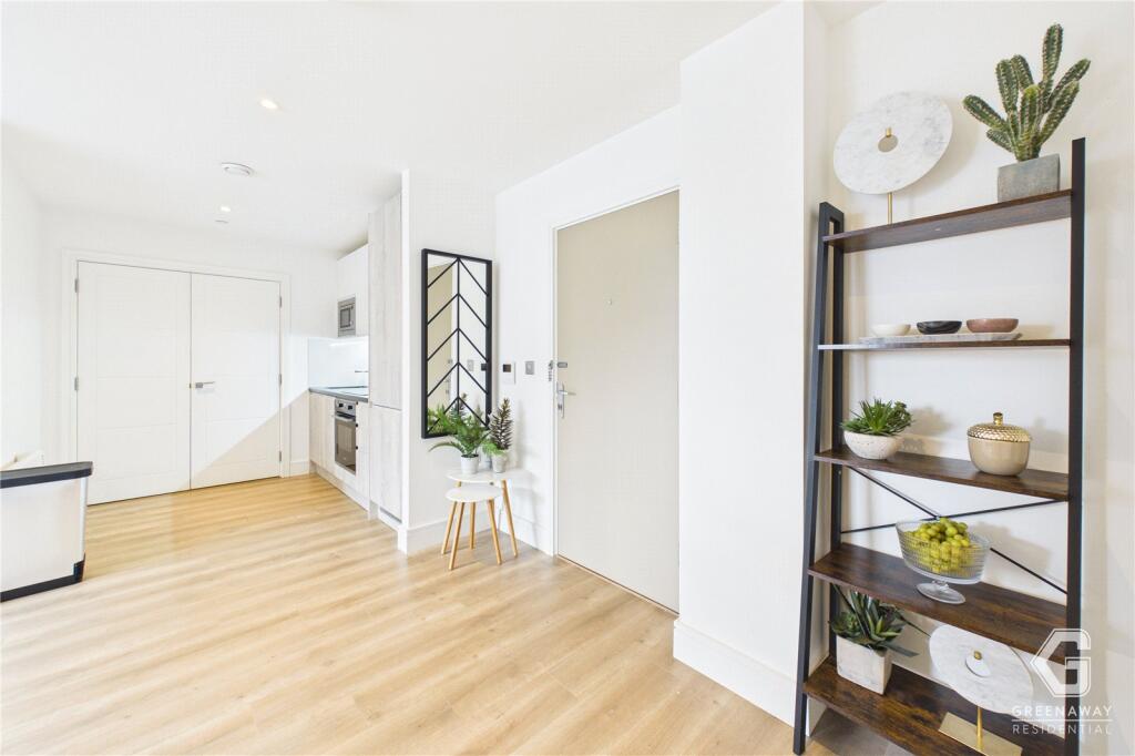 Apartment in Redhill - View 4