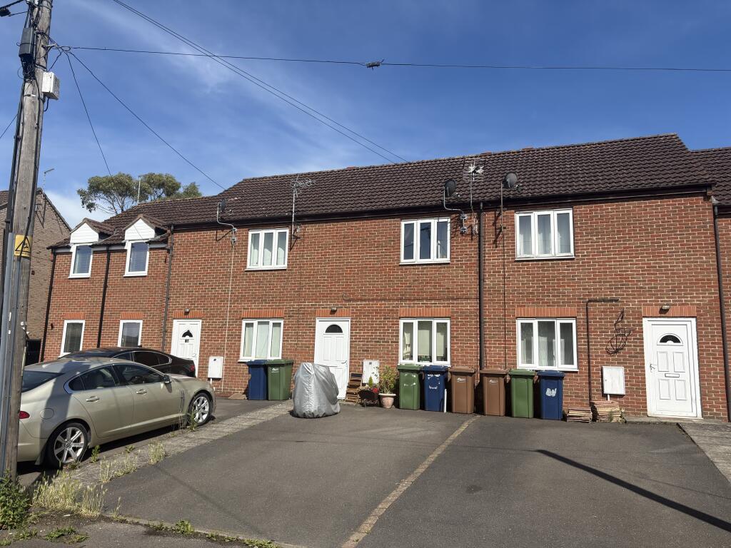 Main image of property: Gold Street, MARCH