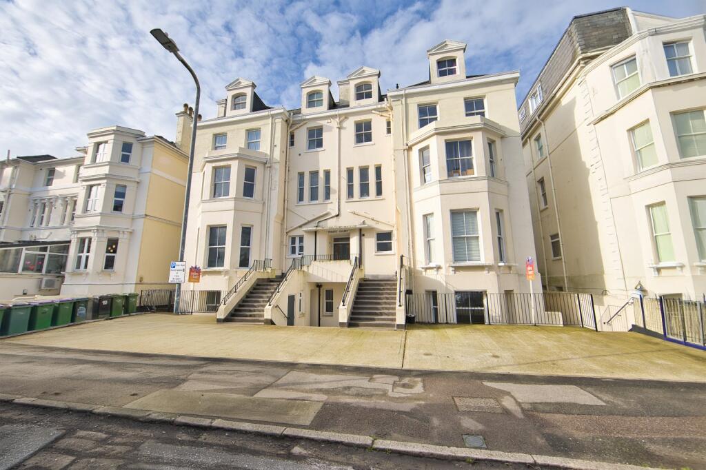 3-bed flat on Trinity Gardens, Folkestone, Kent, CT20, £225,000