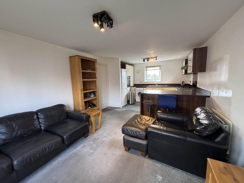 Apartment in Oldham - View 3