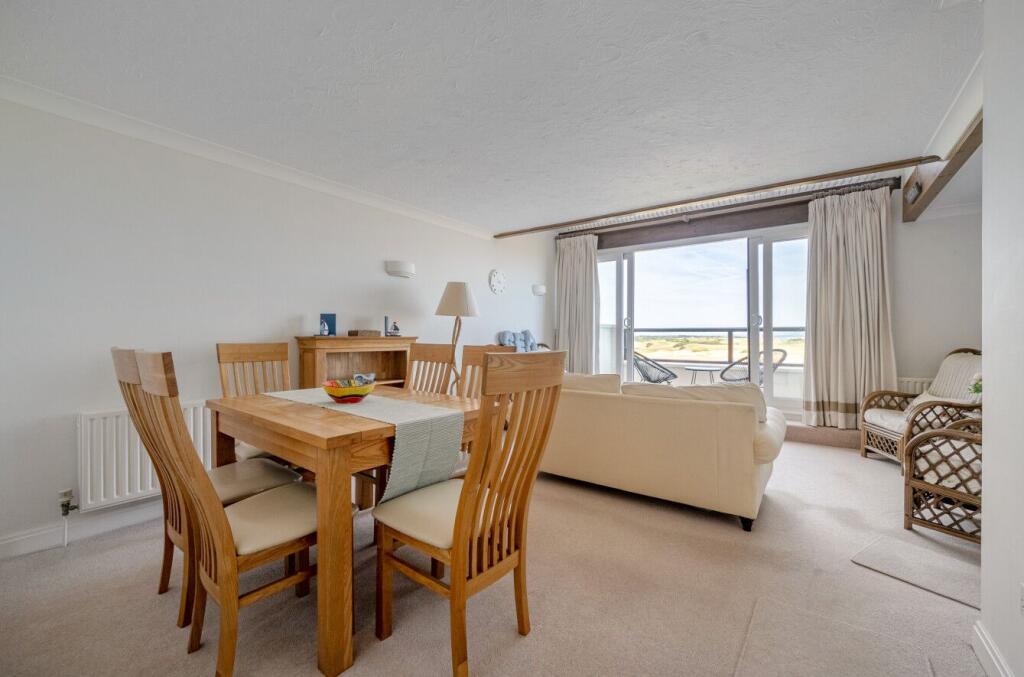 Apartment in New Forest, New Milton - View 4