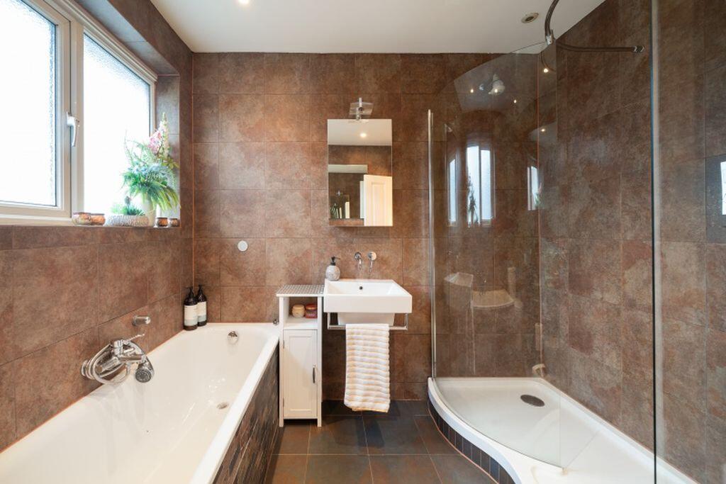 House in London - View 4