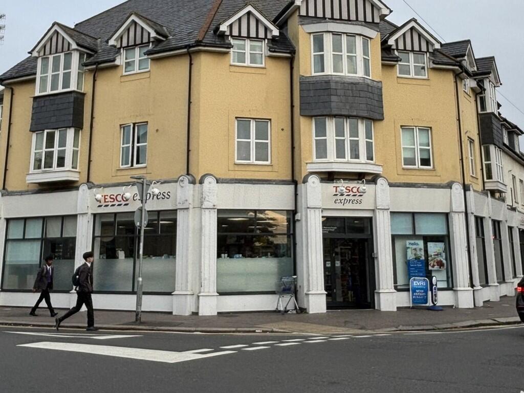 Main image of property: Warners Parade, 1-5 South Farm Road, Worthing, West Sussex, BN14 7GA