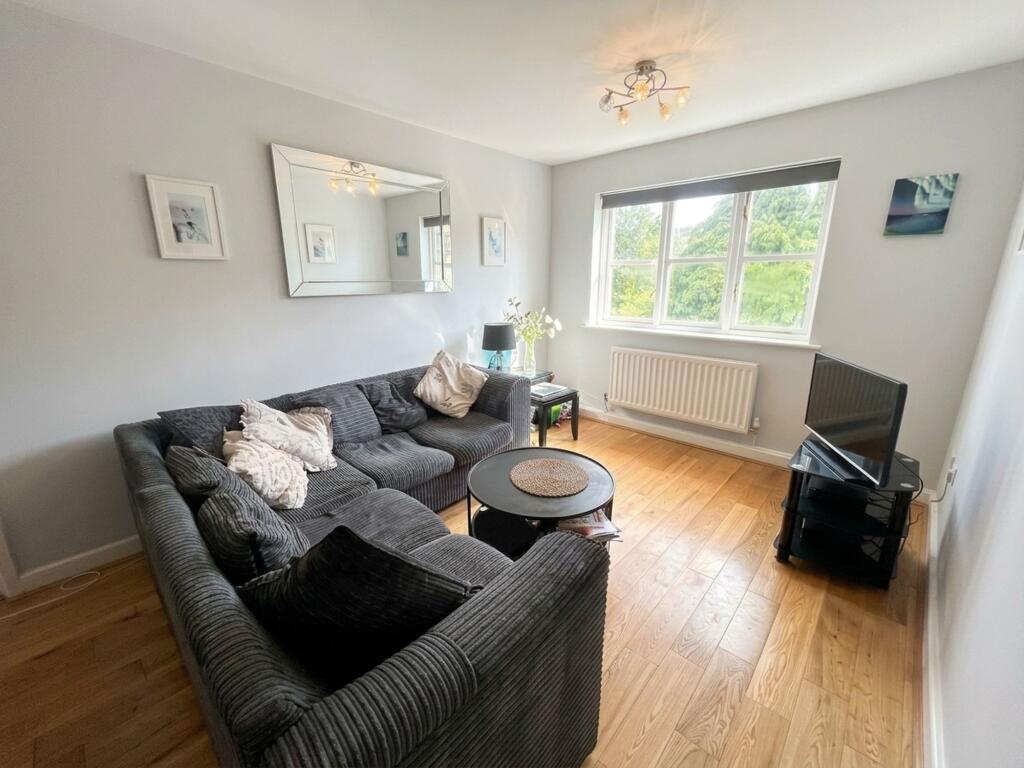 Apartment in Warrington - View 5