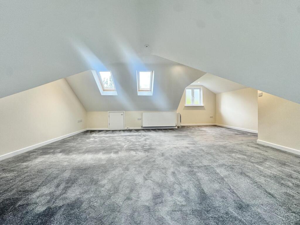 House in Taunton - View 4