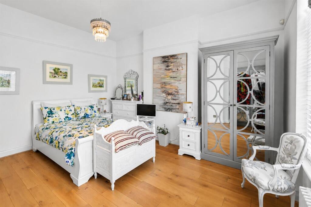 Apartment in London, Mortlake - View 4