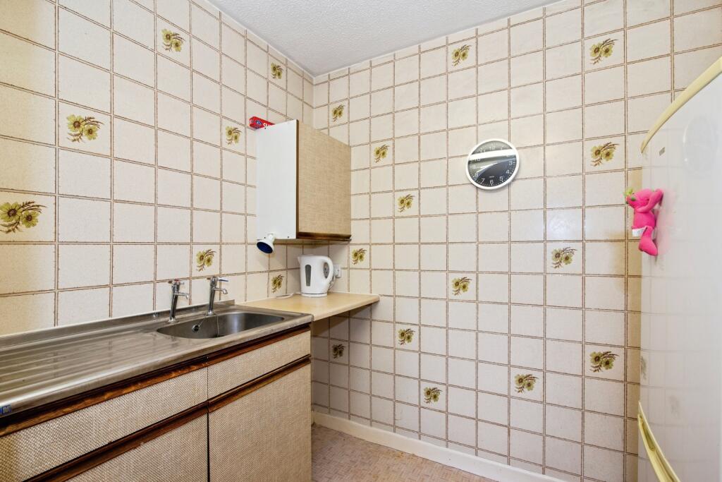 Apartment in Newcastle upon Tyne, Gosforth - View 4