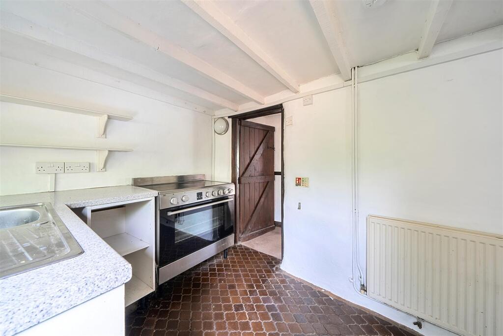4, Station Road, Broadclyst, Exeter photo 3