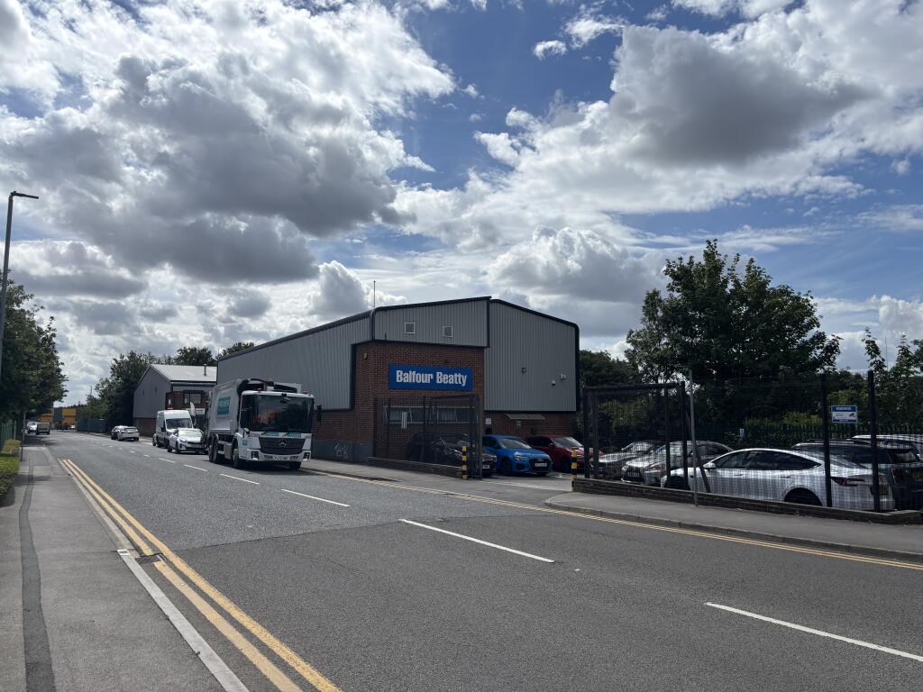 Main image of property: Unit 1, M1 Industrial Estate, Church Street, Hunslet, Leeds, LS10 2AS