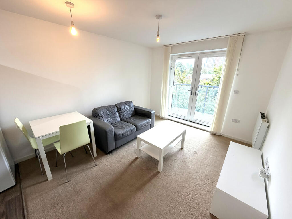 Apartment in Salford, Ordsall - View 2