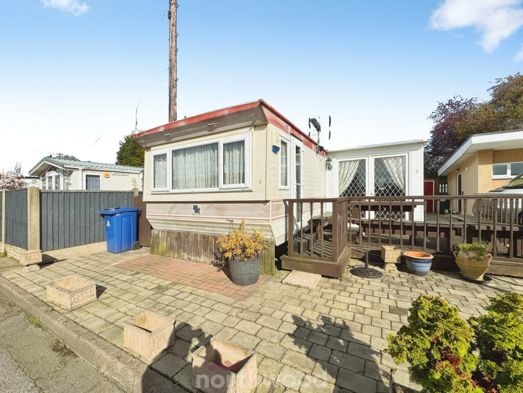 Main image of property: Mount Pleasant, Moorends, Doncaster, DN8