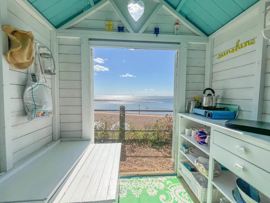 Beach Hut 1012 photo 5