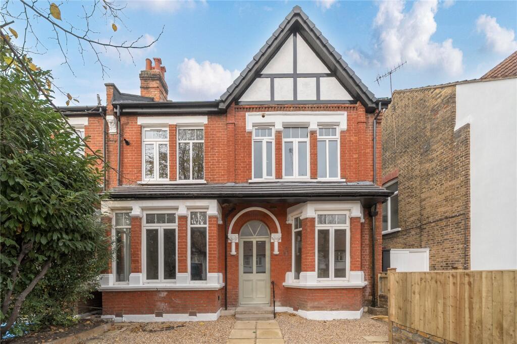 Main image of property: Avenue Gardens, London