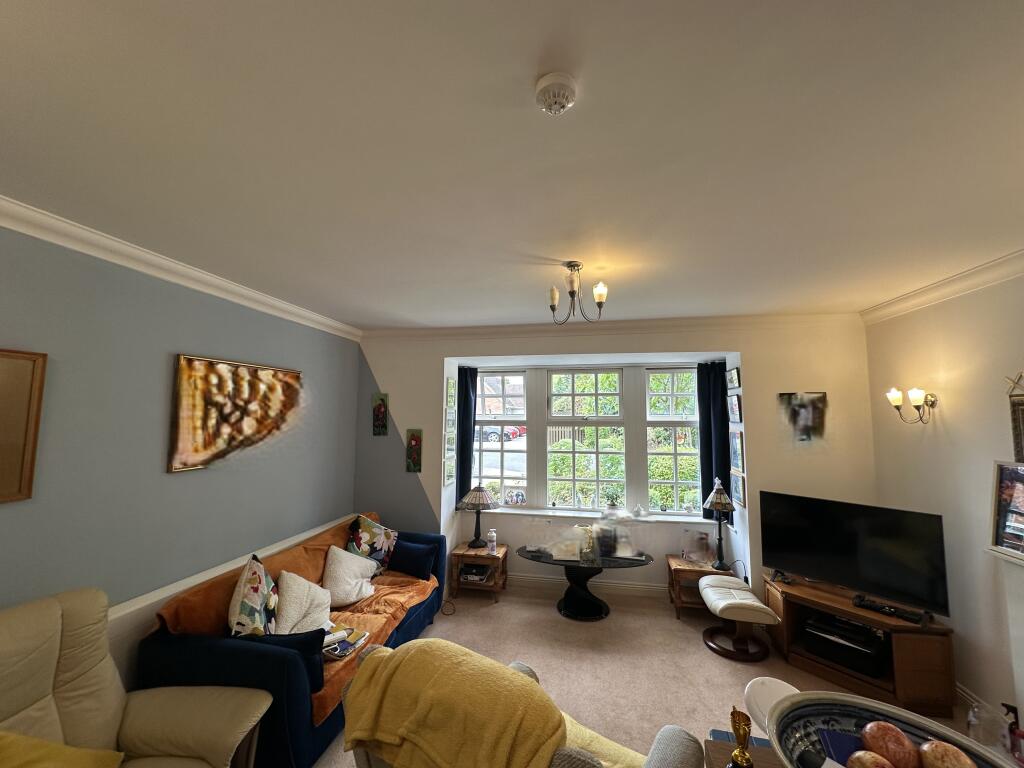 Apartment in Northampton - View 5