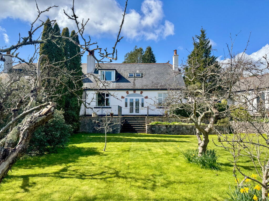 Main image of property: Keyberry Park, Newton Abbot, TQ12 1BZ