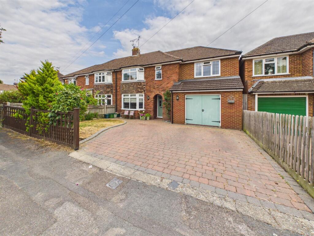 Main image of property: Blewbury Drive, Tilehurst, Reading