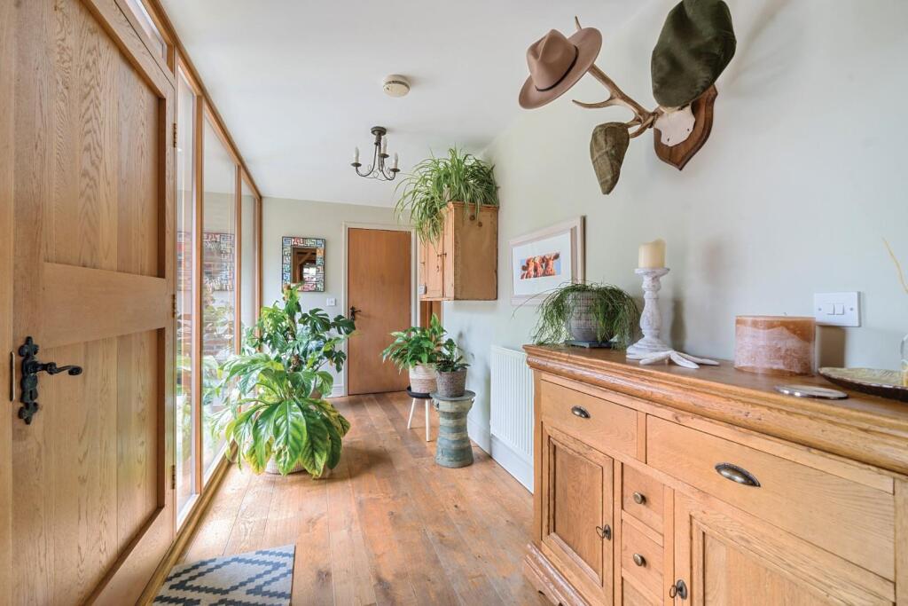 House in Leicester - View 5