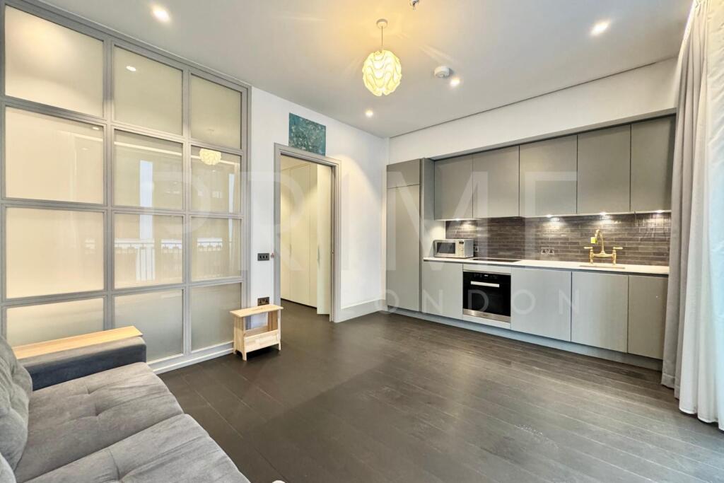 Main image of property: 55 Victoria Street, Westminster, London