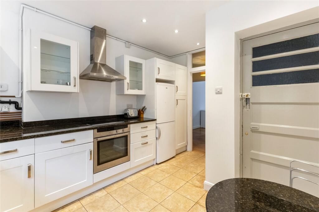 Apartment in London - View 4