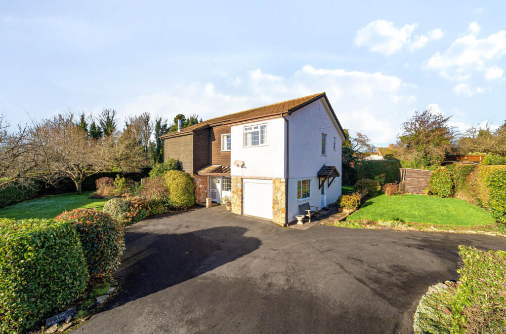 4-bed detached on Orchard Lane, Leominster, Herefordshire, £495,000