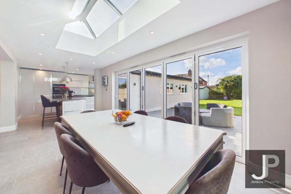 House in Chelmsford - More