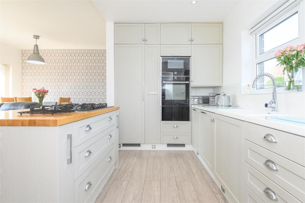 365, Halifax Road, Liversedge, WF15 8DU image 4