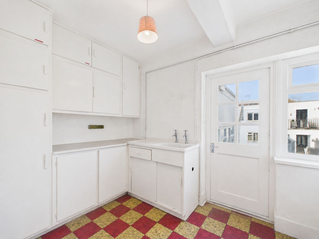 Apartment in Thanet, Broadstairs and St Peters - View 5