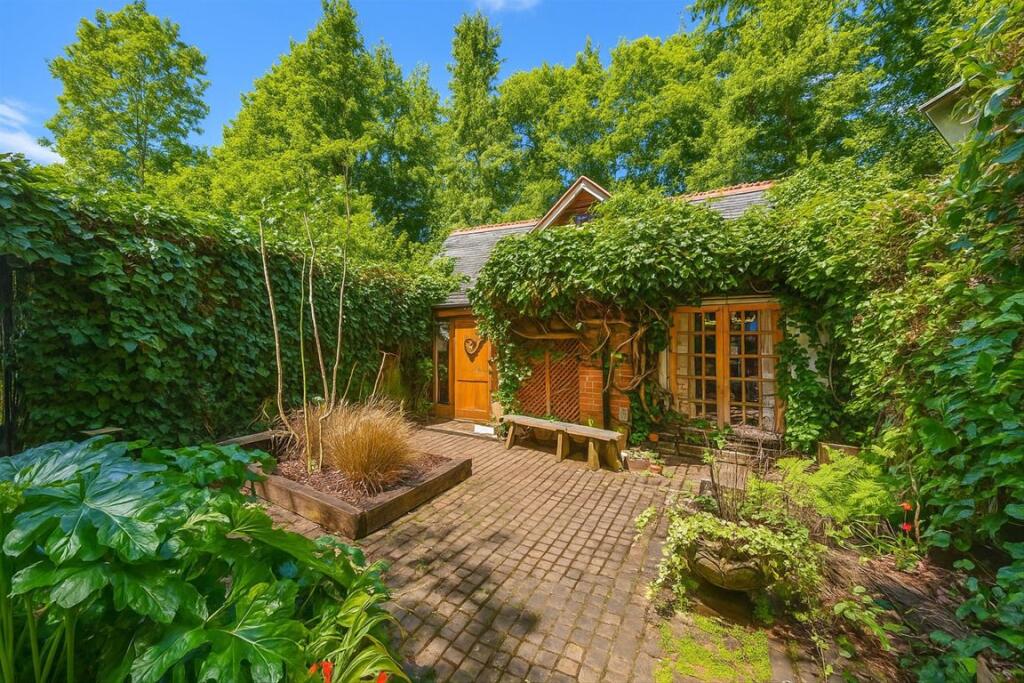 Main image of property: Muswell Hill Road, London